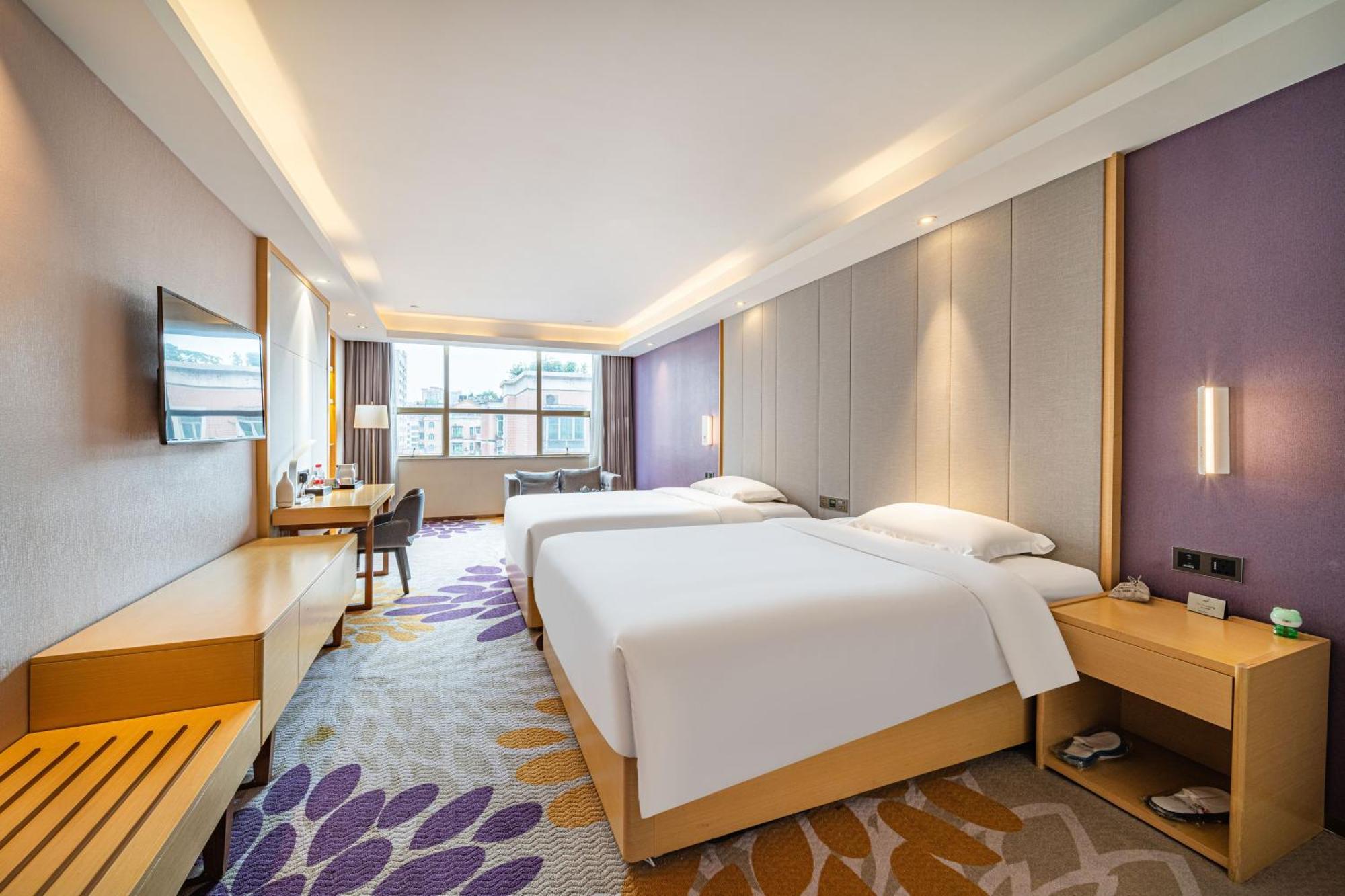 Echarm International Hotel Guangzhou Baiyun International Airport Huadu Plaza Branch - Free Deliver Service To Guangzhou Baiyun International Airport & Free Deliver Service To Canton Fair Complex During Canton Fair Period المظهر الخارجي الصورة