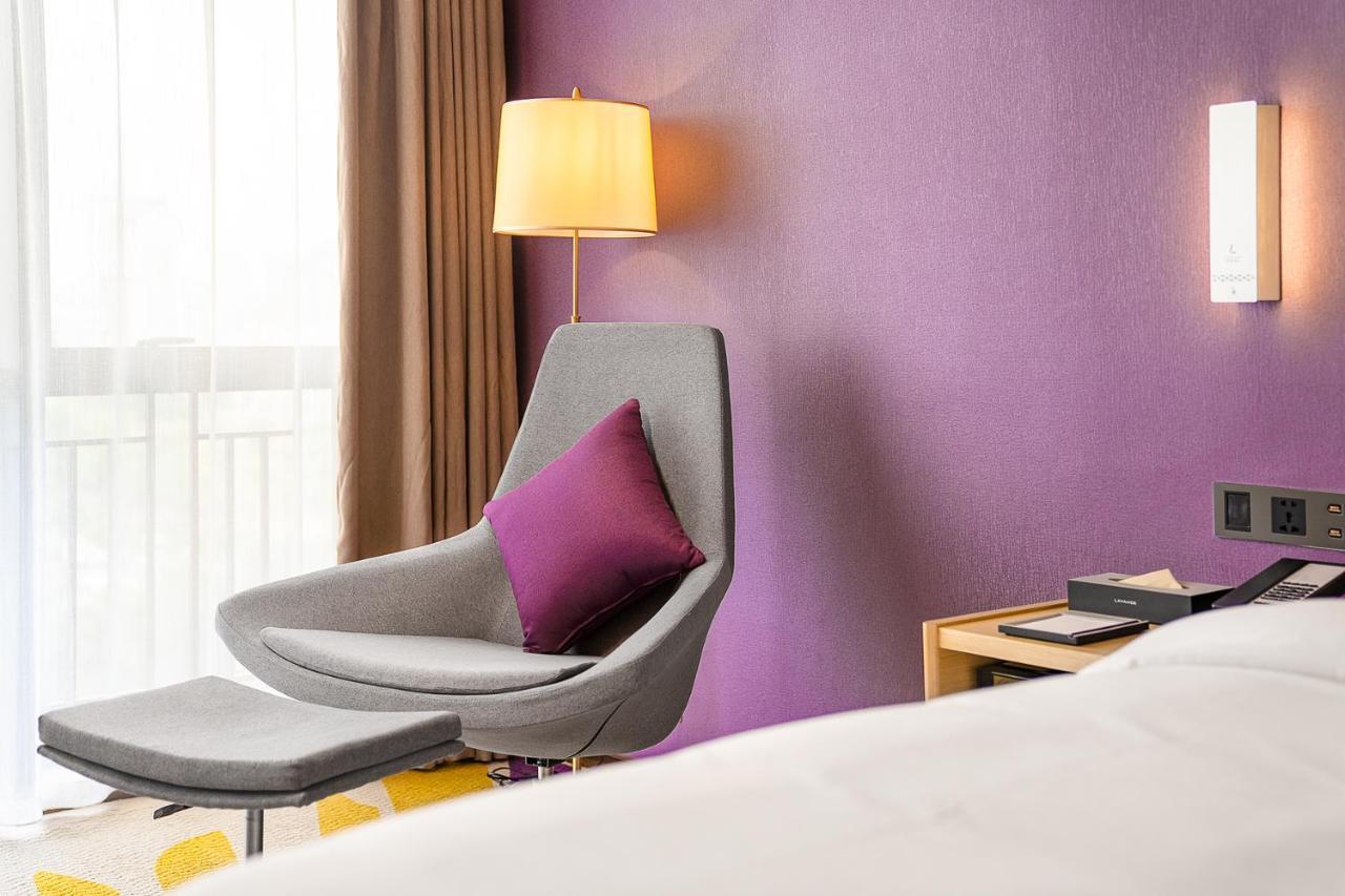 Echarm International Hotel Guangzhou Baiyun International Airport Huadu Plaza Branch - Free Deliver Service To Guangzhou Baiyun International Airport & Free Deliver Service To Canton Fair Complex During Canton Fair Period المظهر الخارجي الصورة